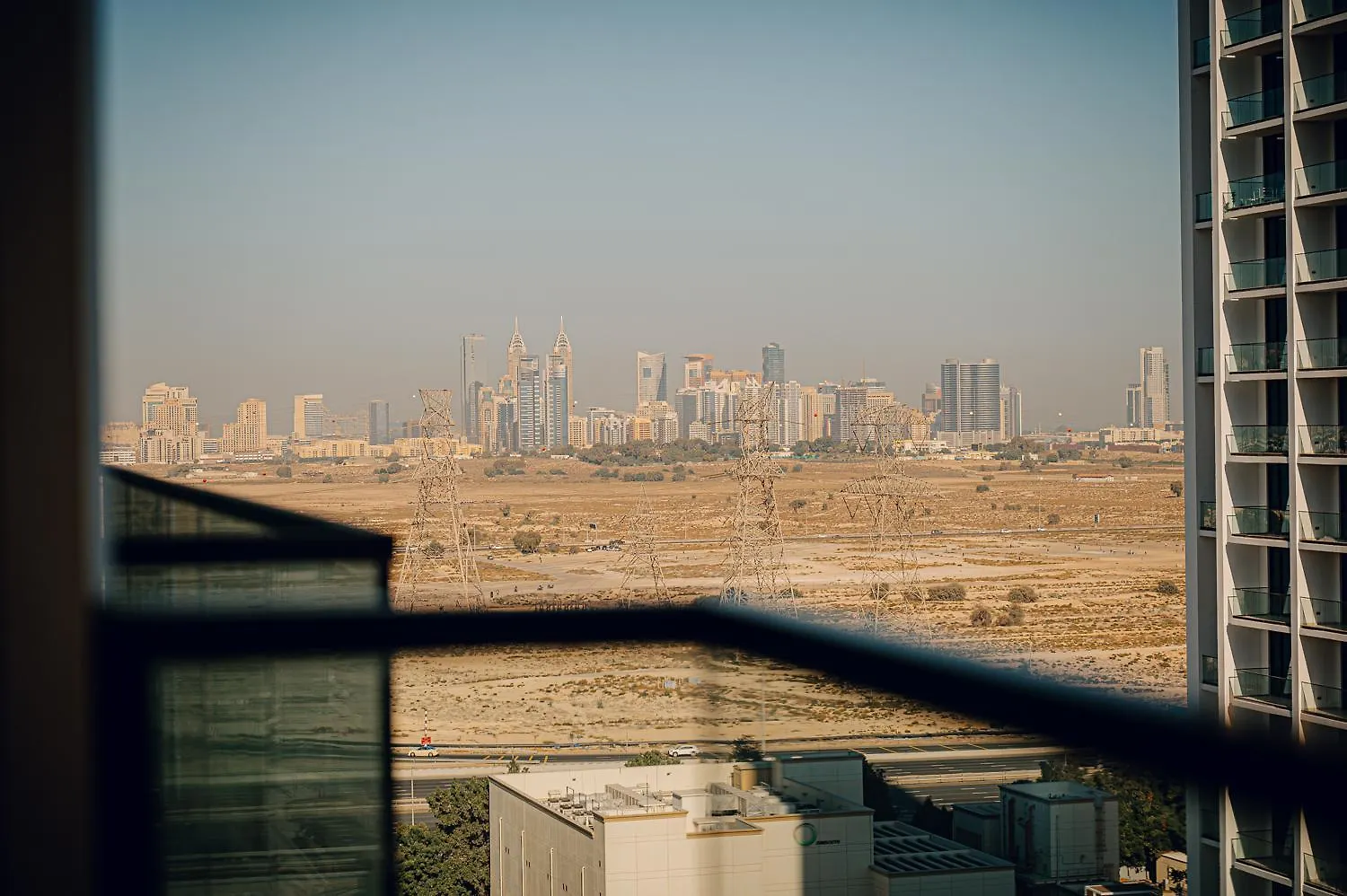 Apartament 1Br Cozy And New Brand Jvc Dubaj